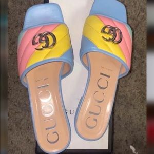 GUCCI SLIPPERS